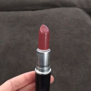 MAC Lipstick - Finally Free